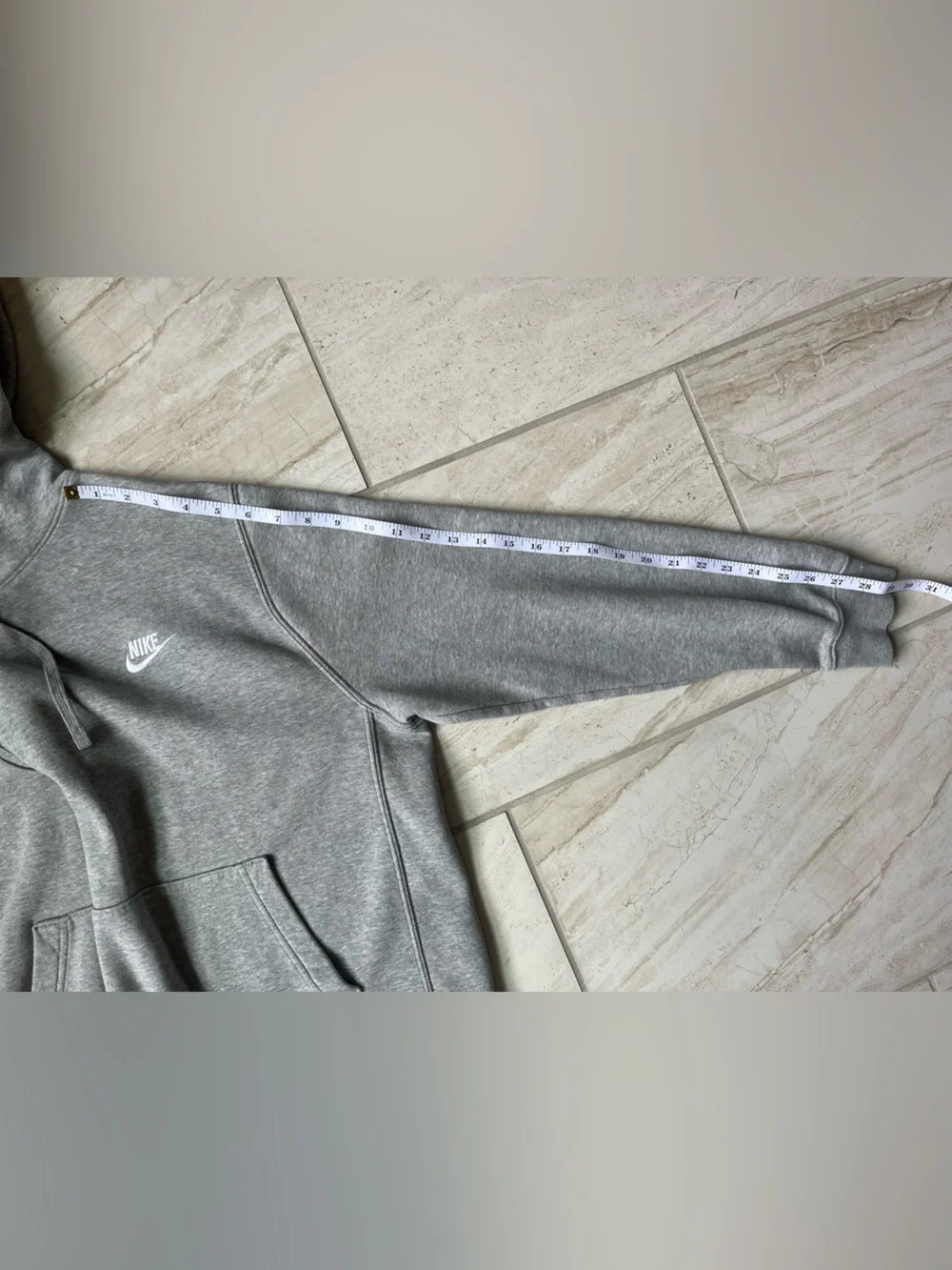 Nike Sportswear Club Fleece Gray Pullover Hoodie Men’s Medium